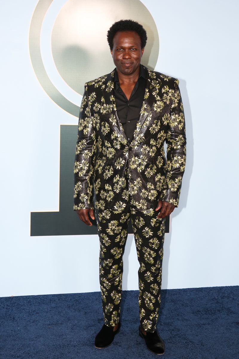 Photos: 2026 Tony Awards- Stars Walk the Red Carpet — photo 10 of 503