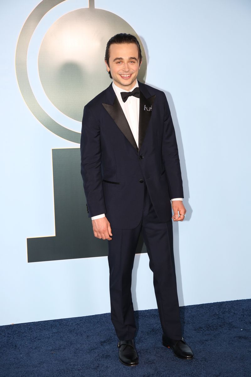 Photos: 2026 Tony Awards- Stars Walk the Red Carpet — photo 8 of 503
