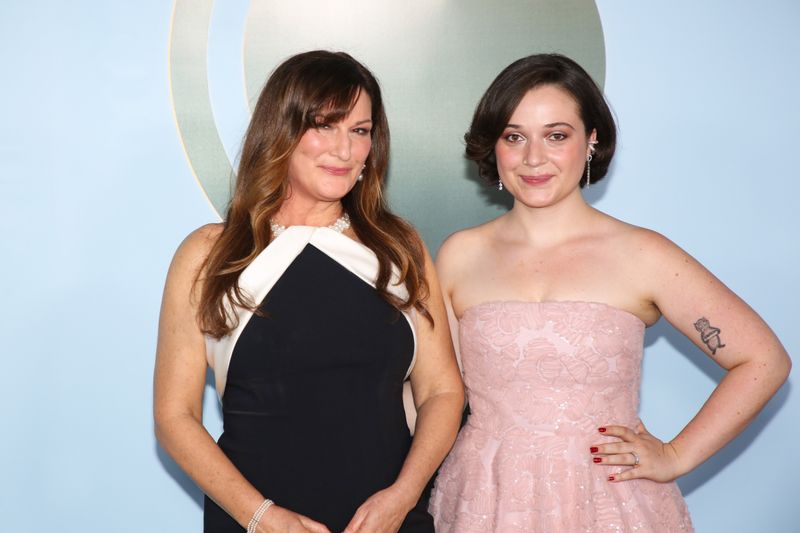 Photos: 2026 Tony Awards- Stars Walk the Red Carpet — photo 2 of 503