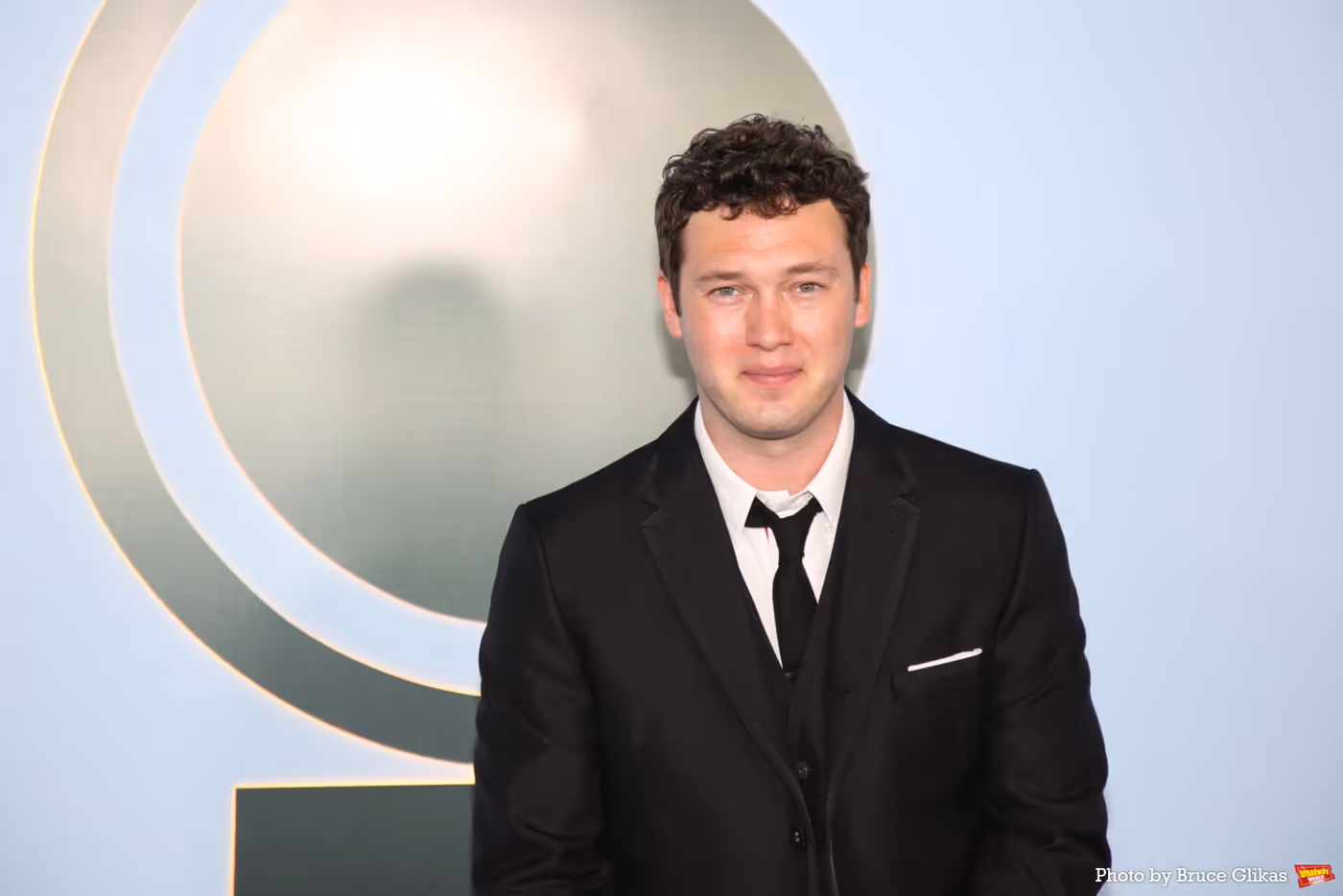 Photos: 2026 Tony Awards- Stars Walk the Red Carpet Image