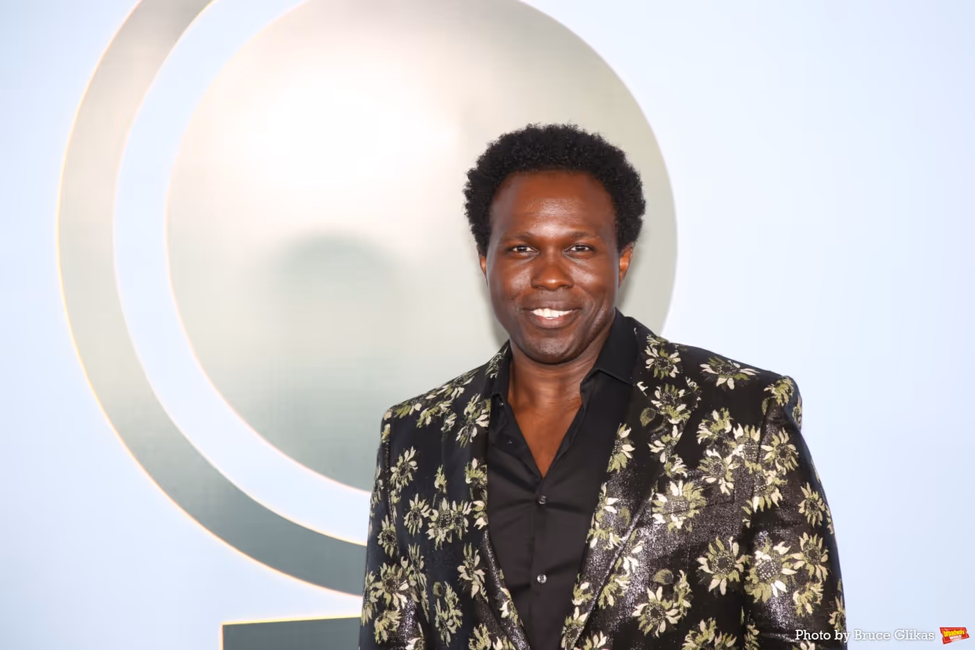 Photos: 2026 Tony Awards- Stars Walk the Red Carpet Image