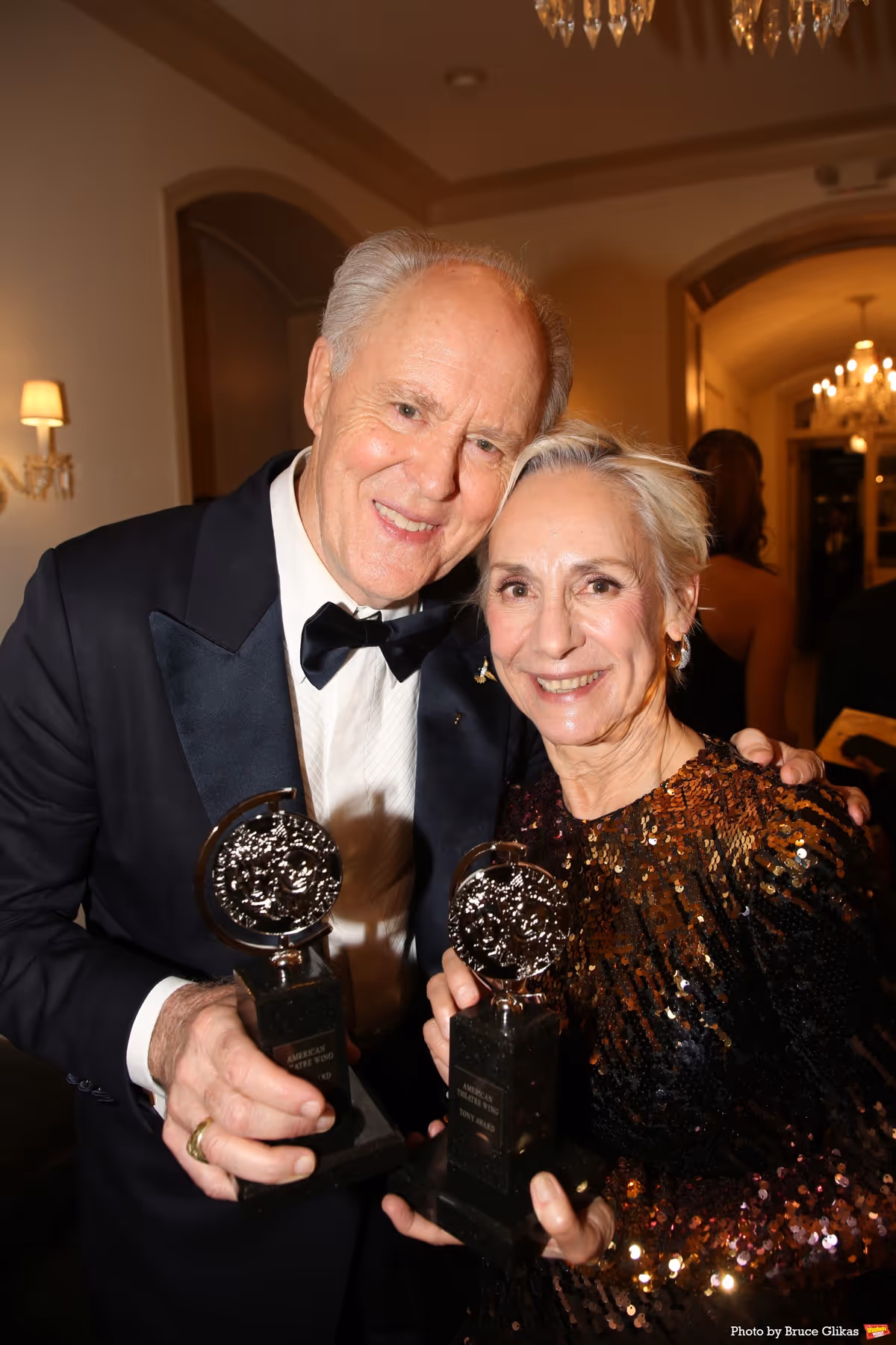 Laurie Metcalf & John Lithgow at Photos: Backstage with the 2026 Tony Awards Winners