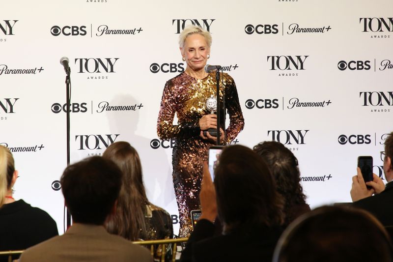 Photos: Backstage with the 2026 Tony Awards Winners — photo 13 of 51