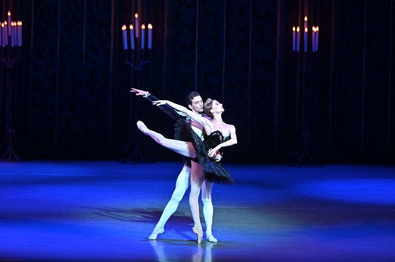 Photos: State Ballet of Georgia Performs SWAN LAKE Ahead of London Coliseum Return — photo 5 of 25