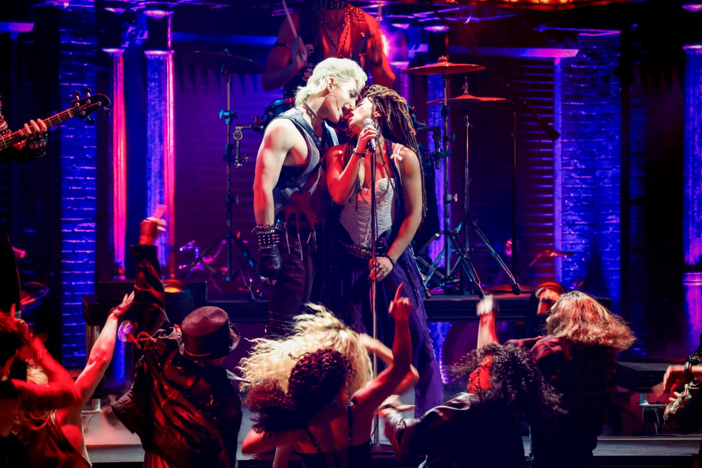 Photos: Inside the 2026 Tony Awards Ceremony Image