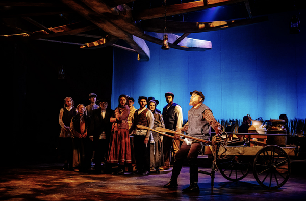 Photos: FIDDLER ON THE ROOF At The Encore Theatre — photo 18 of 34