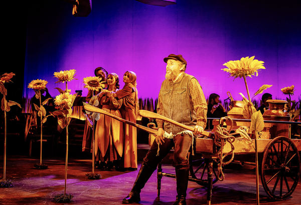 Photos: FIDDLER ON THE ROOF At The Encore Theatre — photo 20 of 34