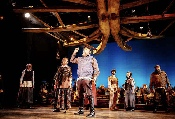 Photos: FIDDLER ON THE ROOF At The Encore Theatre — photo 31 of 34