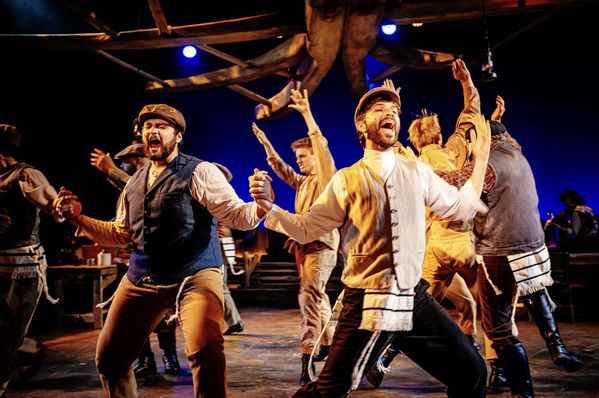 Photos: FIDDLER ON THE ROOF At The Encore Theatre — photo 1 of 34