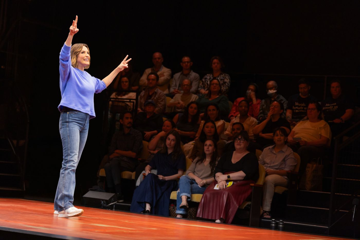 Photos: Mariska Hargitay on Broadway in Every Brilliant Thing Image