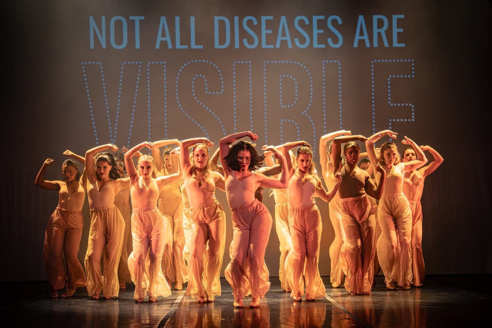 Review: KILLER QUEEN at Theatre On The Bay Image
