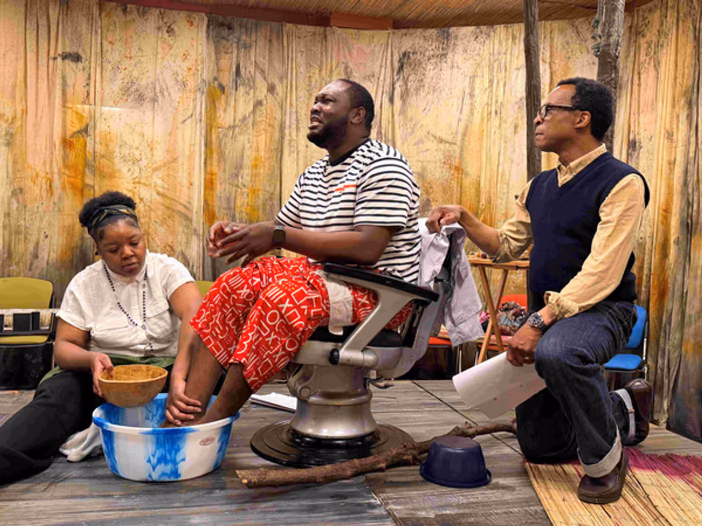Photos: Inside Rehearsals for THE SWAMP DWELLERS at Utopia Theatre Image