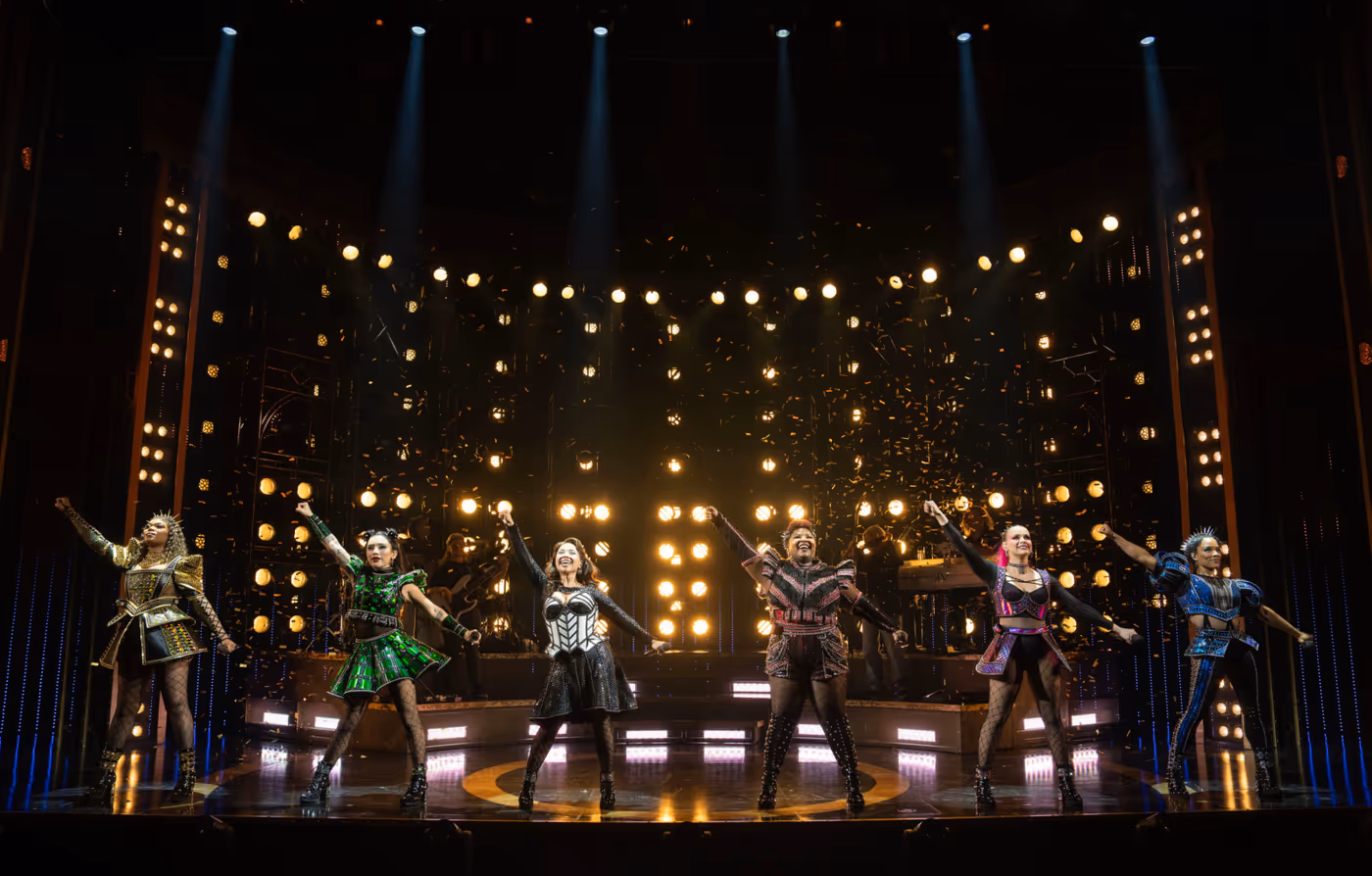 Photos: Kirstin Maldonado and Khaila Wilcoxon in SIX on Broadway Image