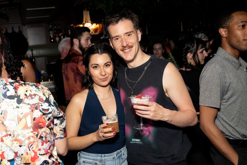 Photos: SILVERBACK MOUNTAIN Opens At AMT Theater — photo 14 of 22