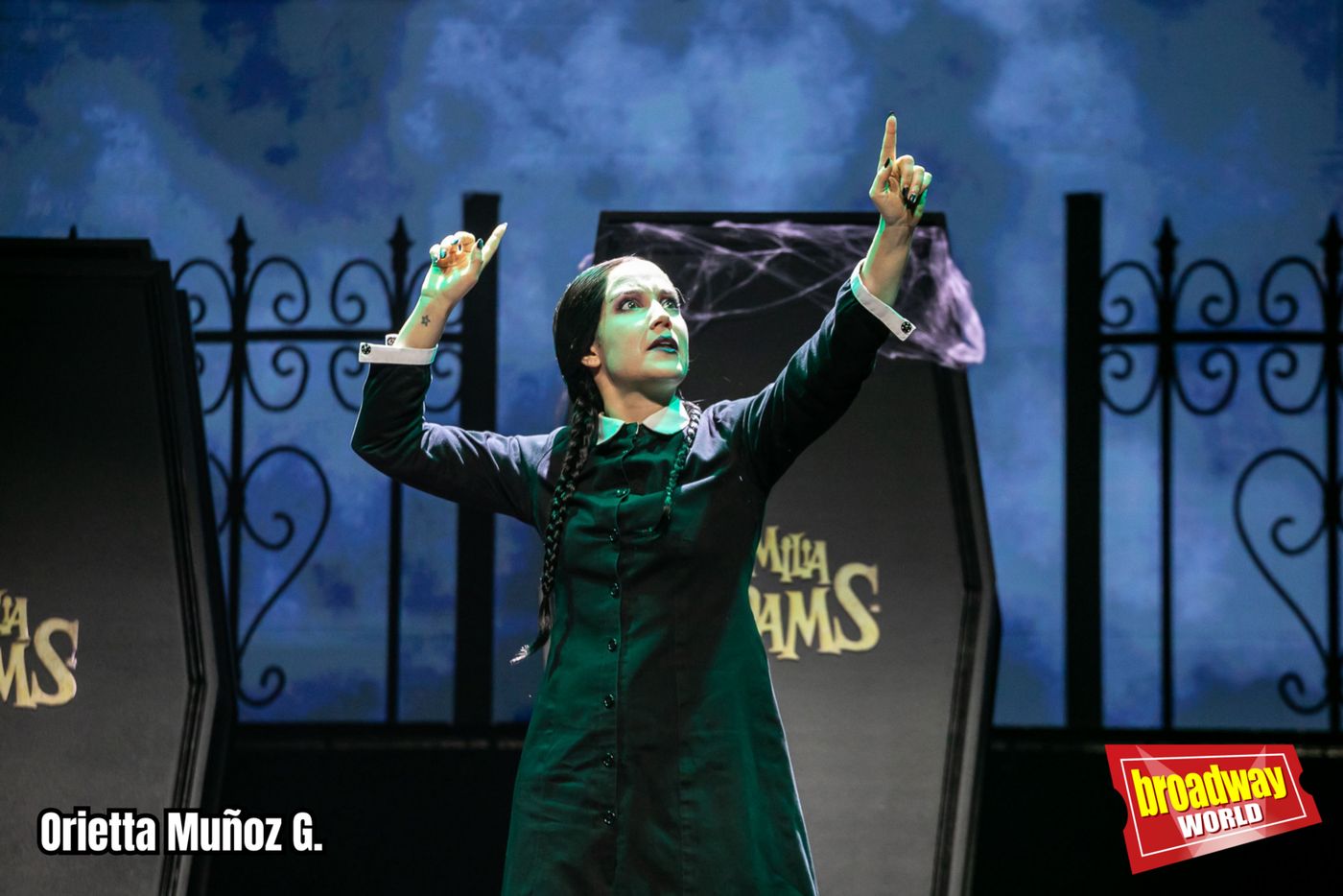 PHOTOS: LA FAMILIA ADDAMS presenta oficialmente a su reparto en el Teatro Calderón de Madrid Image