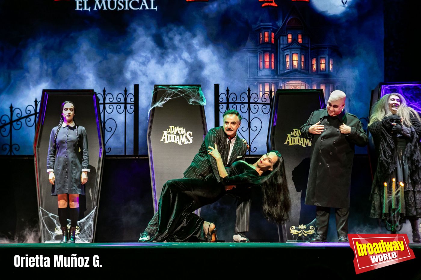 PHOTOS: LA FAMILIA ADDAMS presenta oficialmente a su reparto en el Teatro Calderón de Madrid Image