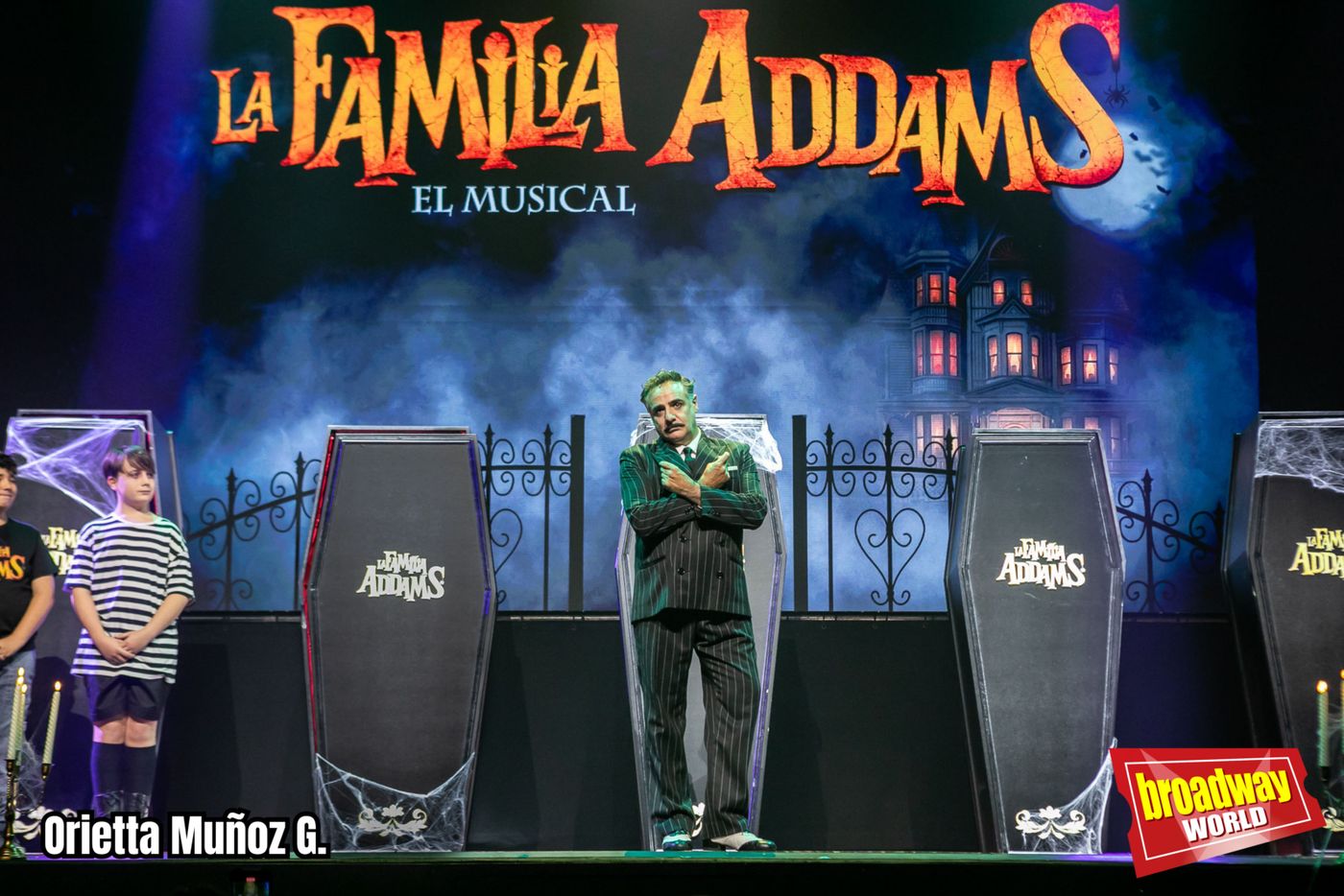 PHOTOS: LA FAMILIA ADDAMS presenta oficialmente a su reparto en el Teatro Calderón de Madrid Image