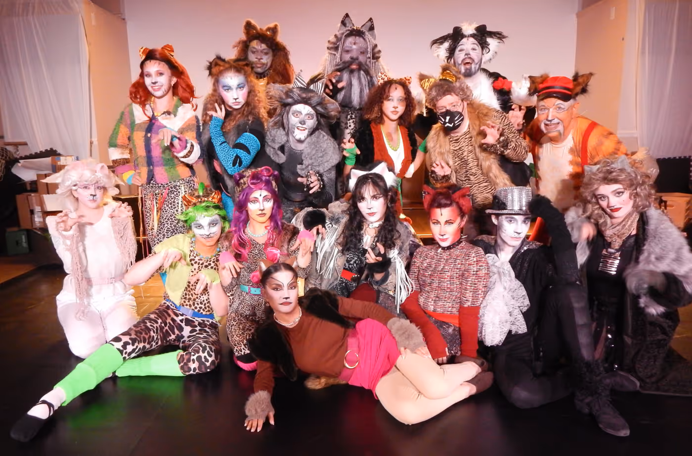 Photos: CATS Cast Takes the Stage at Entr’Acte Theatrix Image