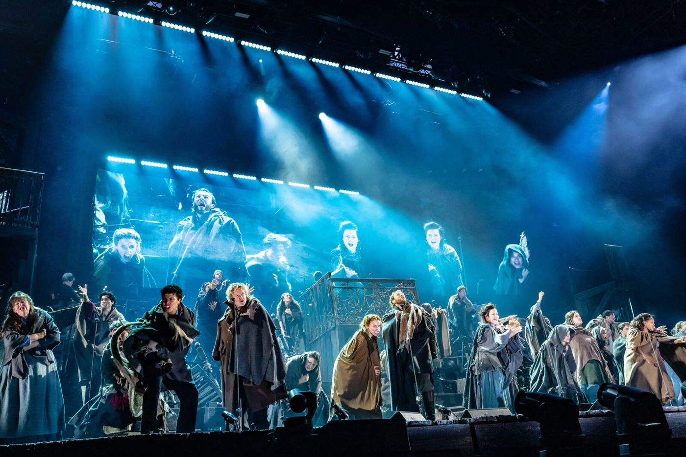 Photos: Killian Donnelly, Samantha Barks, and More in LES MISÉRABLES: THE ARENA CONCERT SPECTACULAR Image