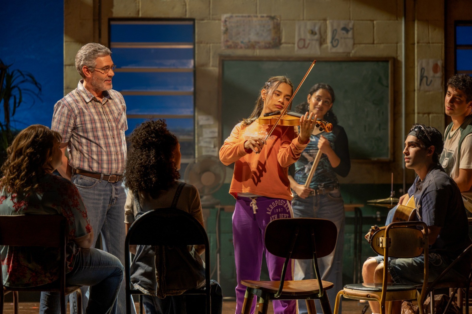 Photos: World Premiere of Gloria & Emily Estefan's BASURA at Alliance Theatre — photo 1 of 7