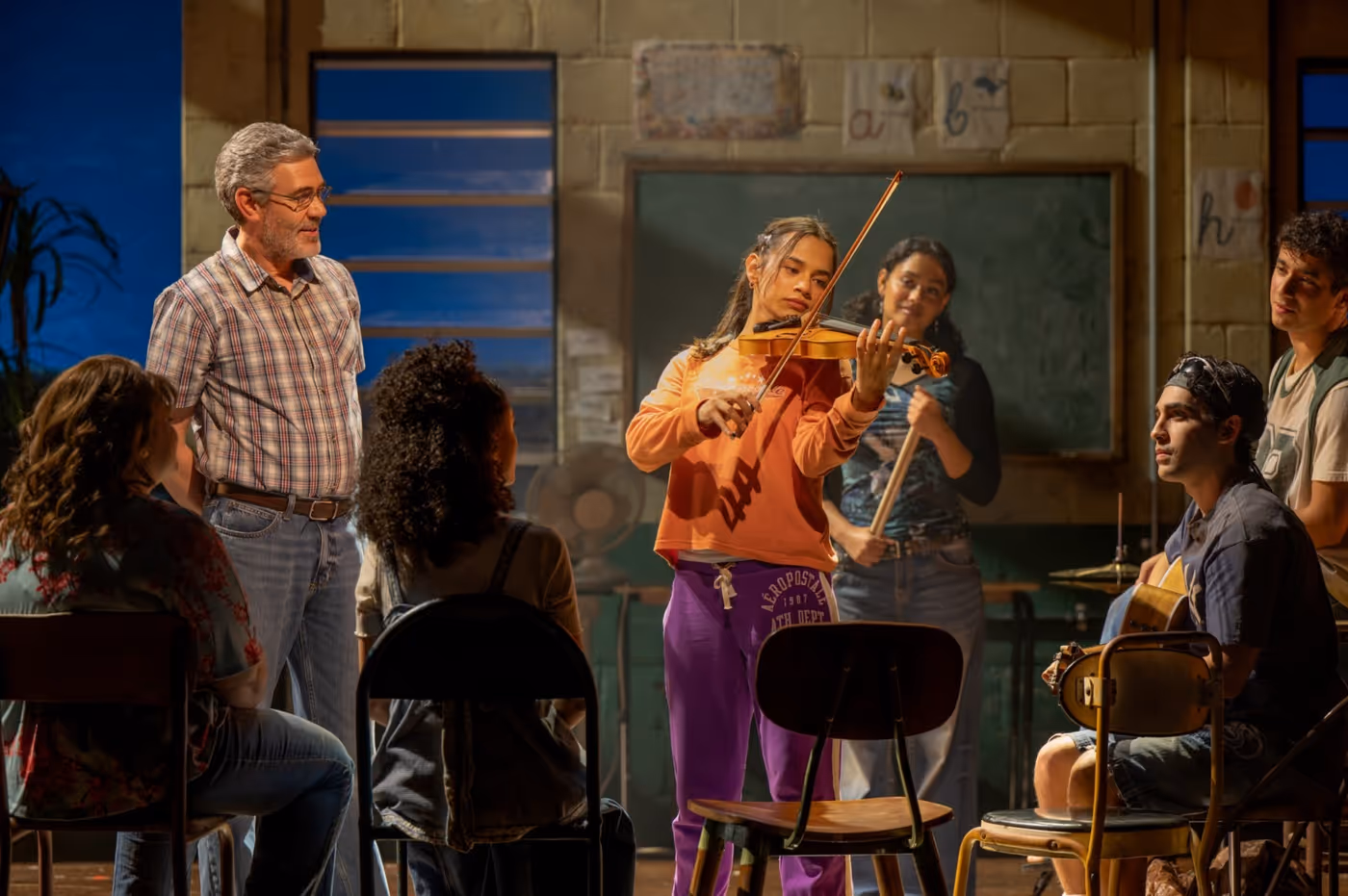 Photos: World Premiere of Gloria & Emily Estefan's BASURA at Alliance Theatre Image