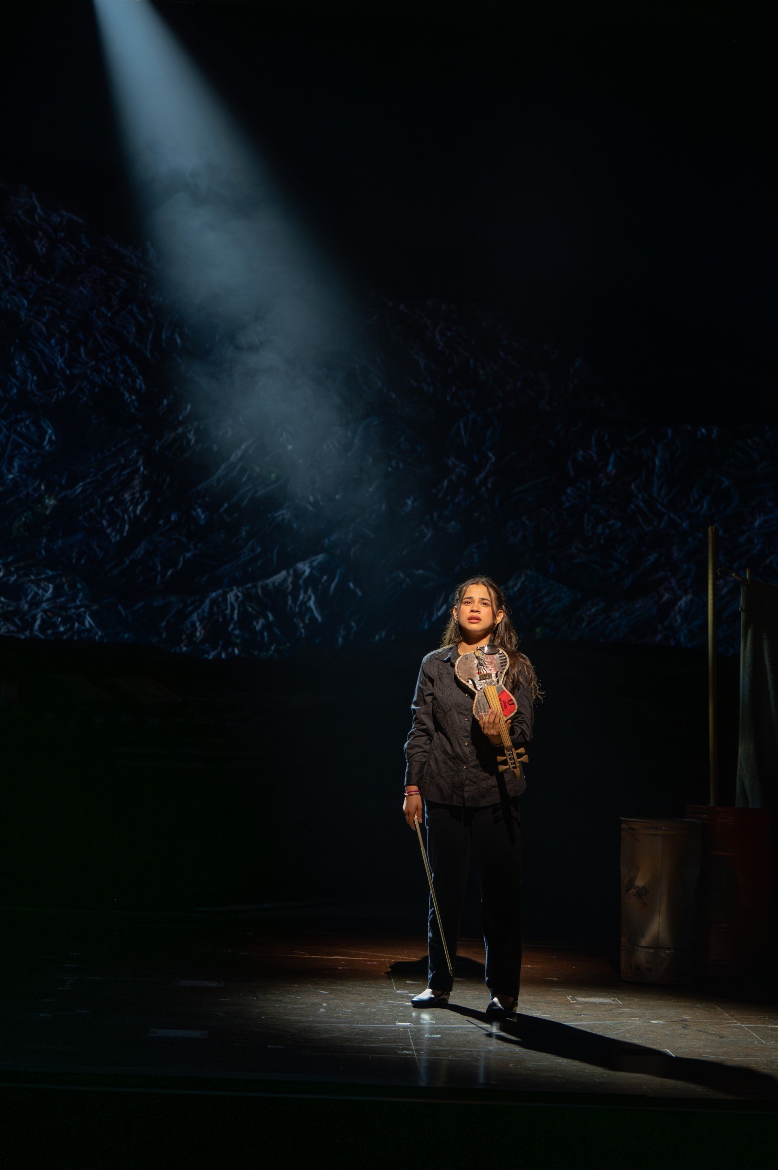 Photos: World Premiere of Gloria & Emily Estefan's BASURA at Alliance Theatre — photo 3 of 7