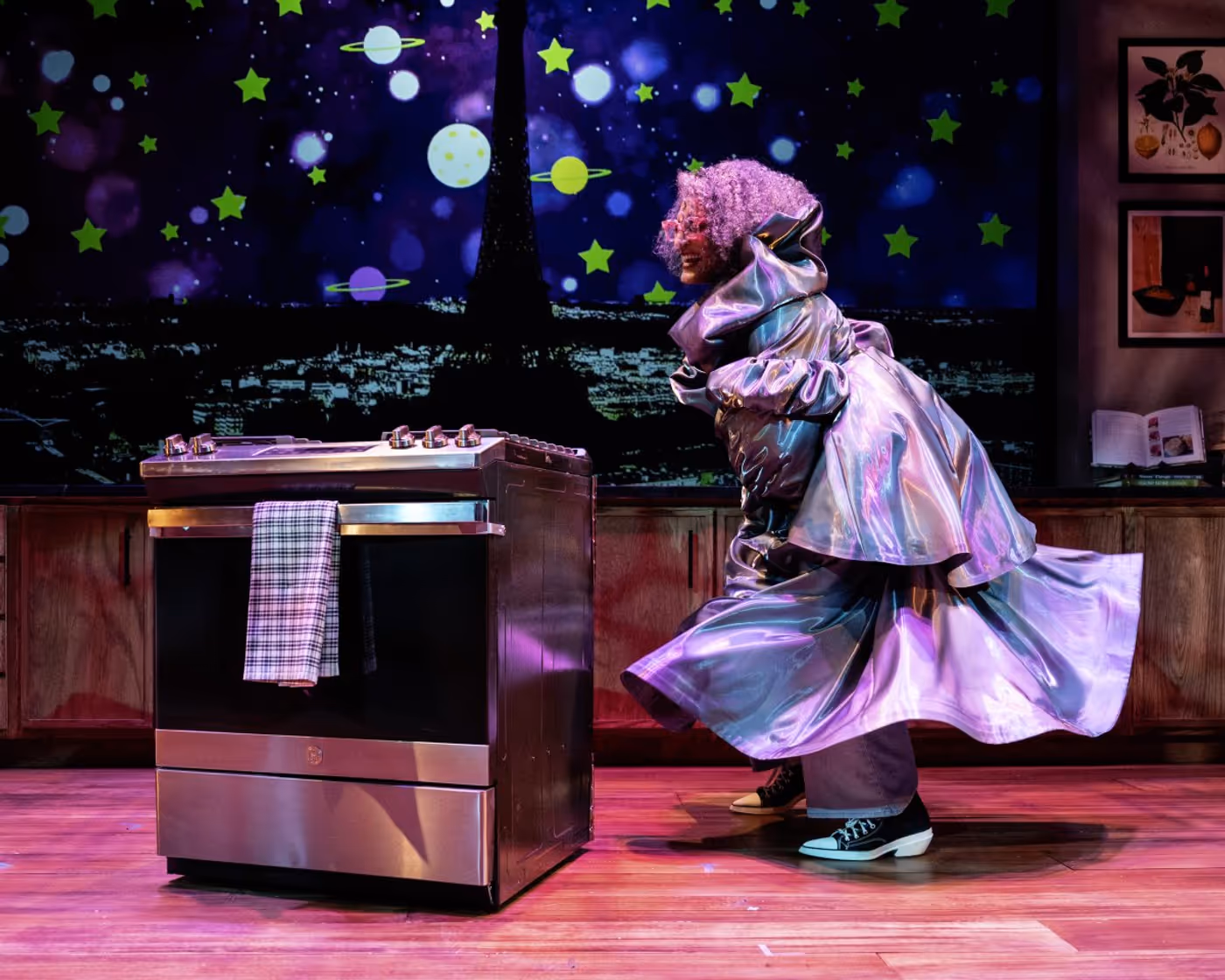 Review: PLEASE UNDERESTIMATE ME at Olney Theatre Center Image