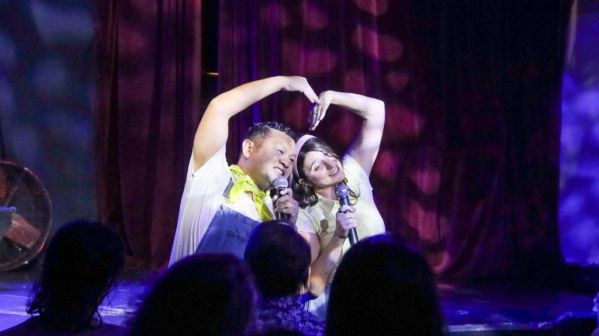 Photos: Marguerite Moreau Visits WET HOT A MUSICAL SUMMER — photo 41 of 67