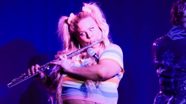 Photos: Marguerite Moreau Visits WET HOT A MUSICAL SUMMER — photo 44 of 67