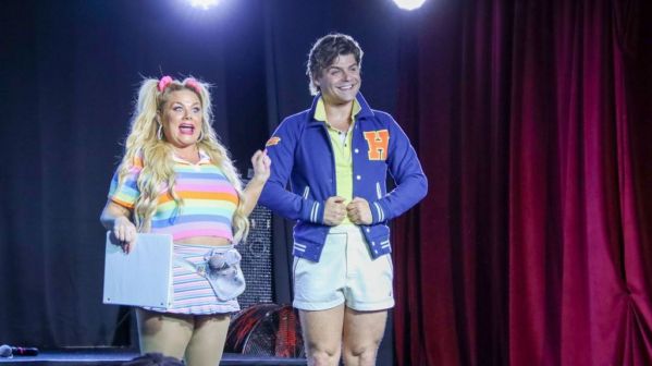 Photos: Marguerite Moreau Visits WET HOT A MUSICAL SUMMER — photo 28 of 67