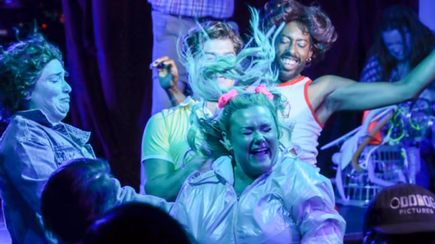 Photos: Marguerite Moreau Visits WET HOT A MUSICAL SUMMER Image