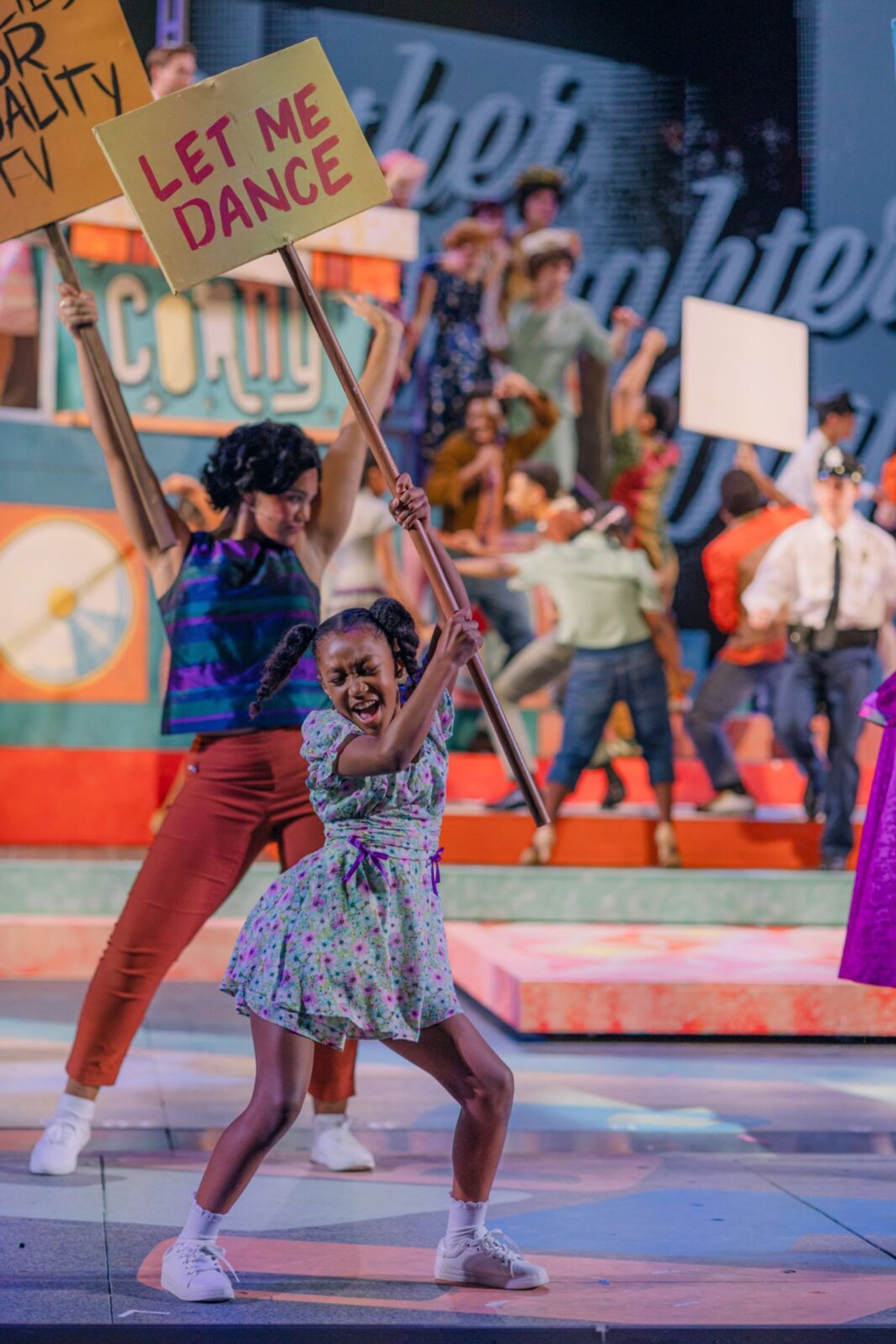 Photos: First Look at The Muny's HAIRSPRAY With Richard Kind & More Image