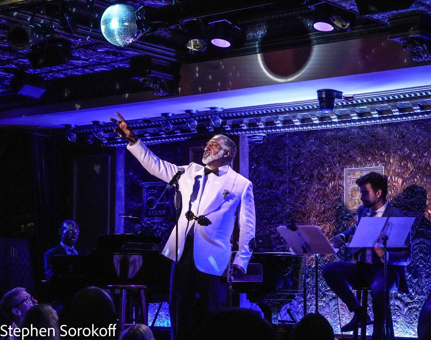 Review: Norm Lewis Sure Knows How to Throw a Party at 54 Below Image