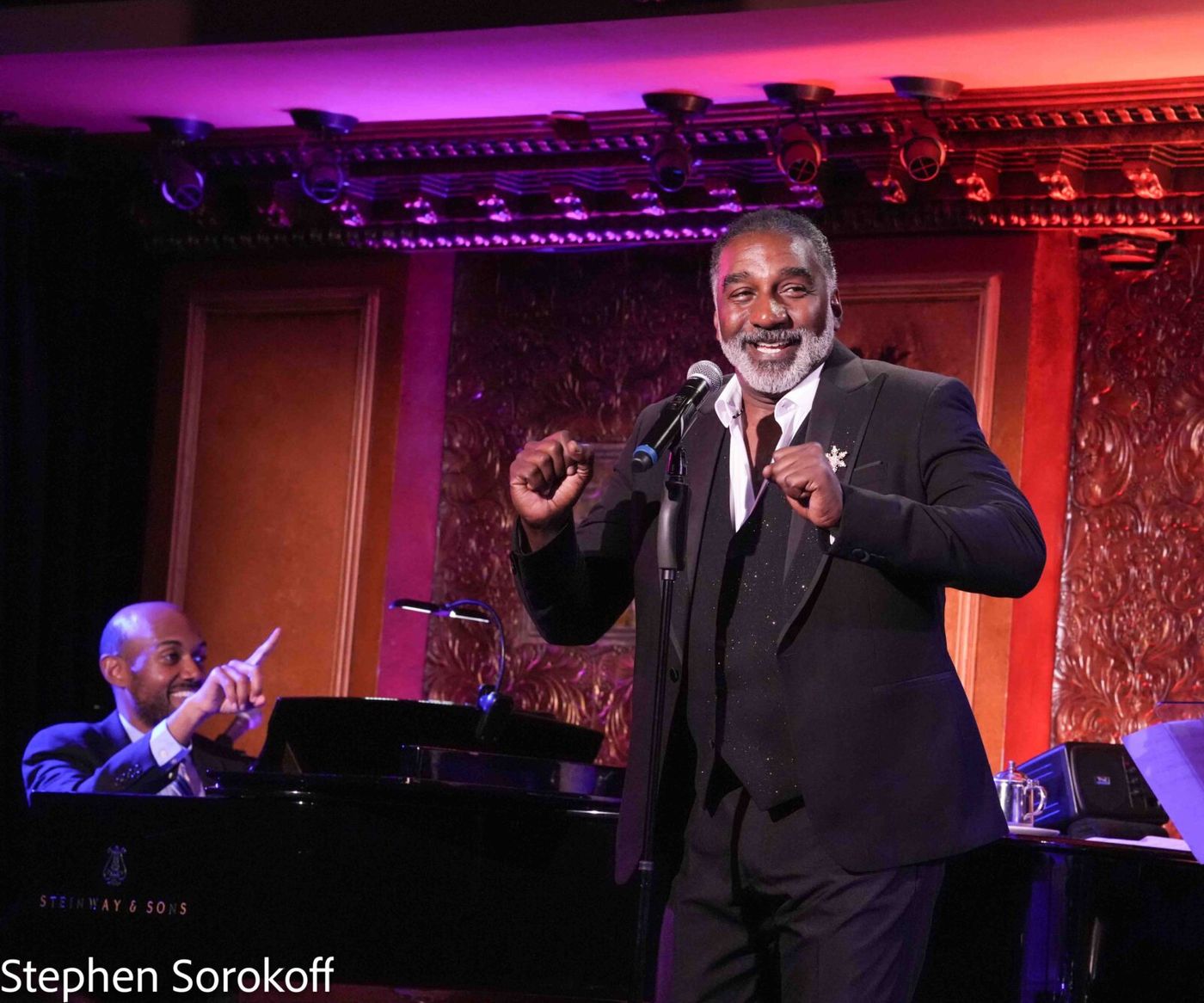 Review: Norm Lewis Sure Knows How to Throw a Party at 54 Below Image