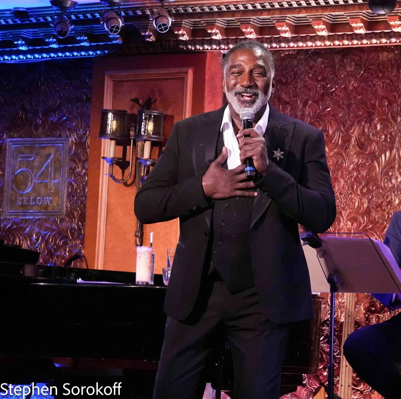 Review: Norm Lewis Sure Knows How to Throw a Party at 54 Below Image