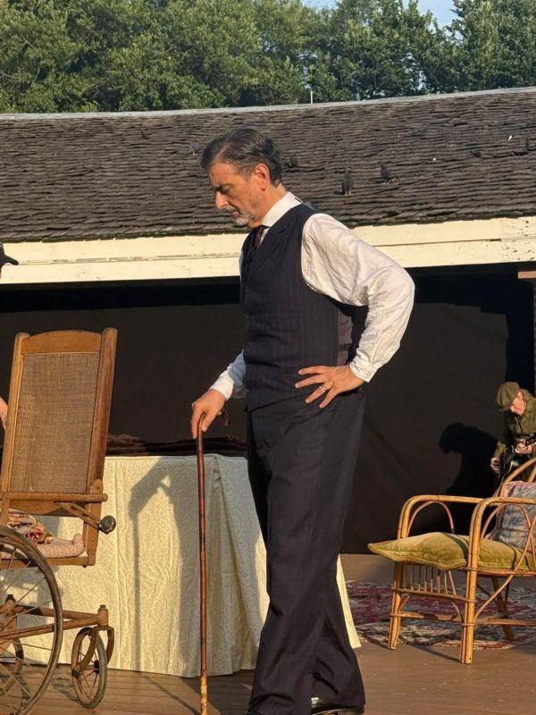 Photos: Shakespeare Downtown's UNCLE VANYA at Castle Clinton National Monument at The Battery — photo 7 of 11