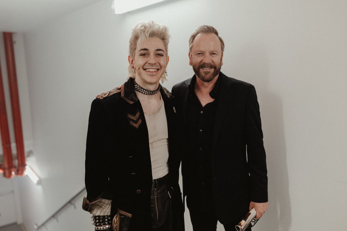 Kiefer Sutherland Visits The Lost Boys on Broadway at Photos: THE LOST BOYS Original Film Star Kiefer Sutherland Visits THE LOST BOYS on Broadway