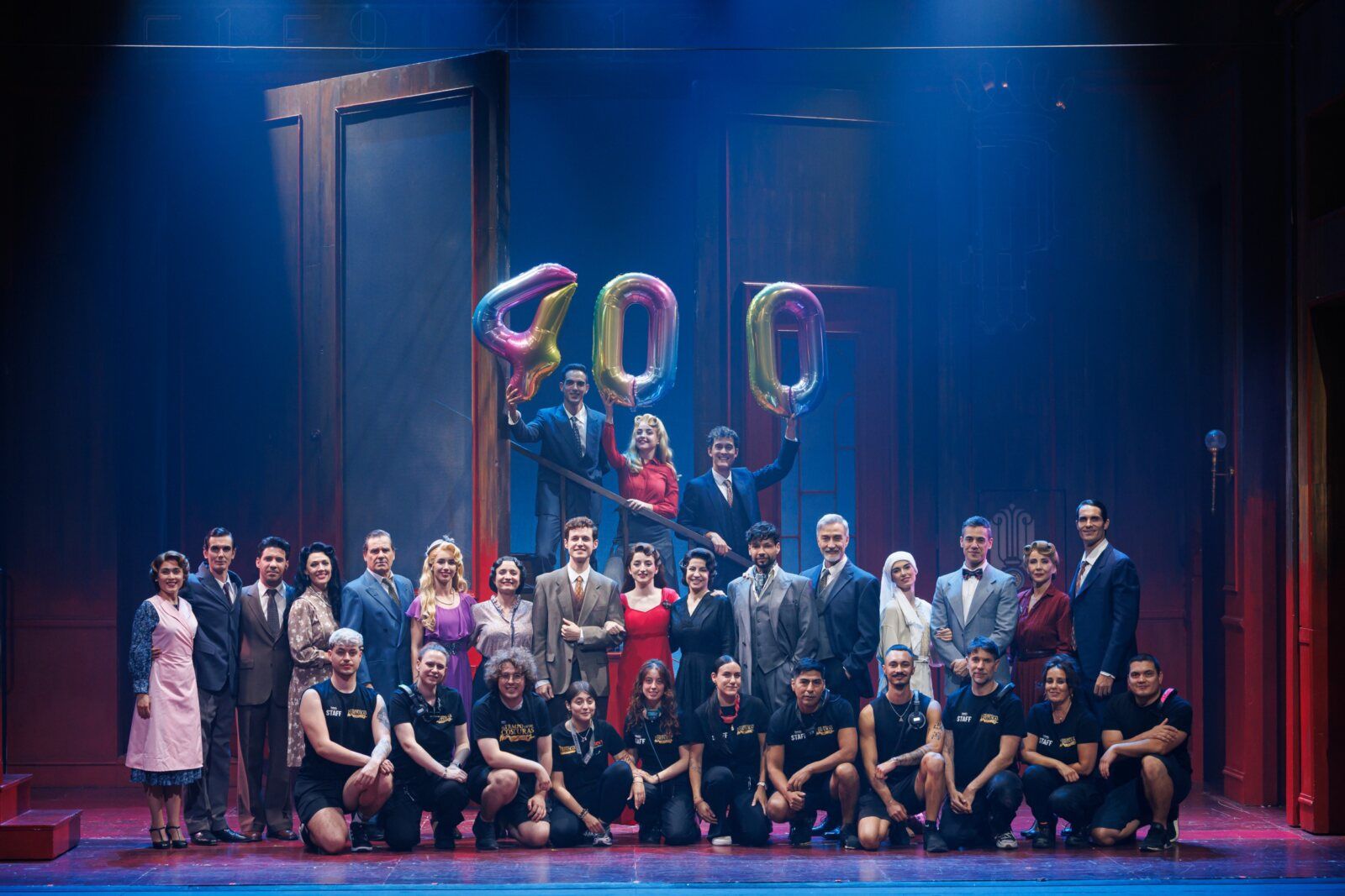 EL TIEMPO ENTRE COSTURAS celebra 400 funciones en el Teatro Calderón de Madrid Image
