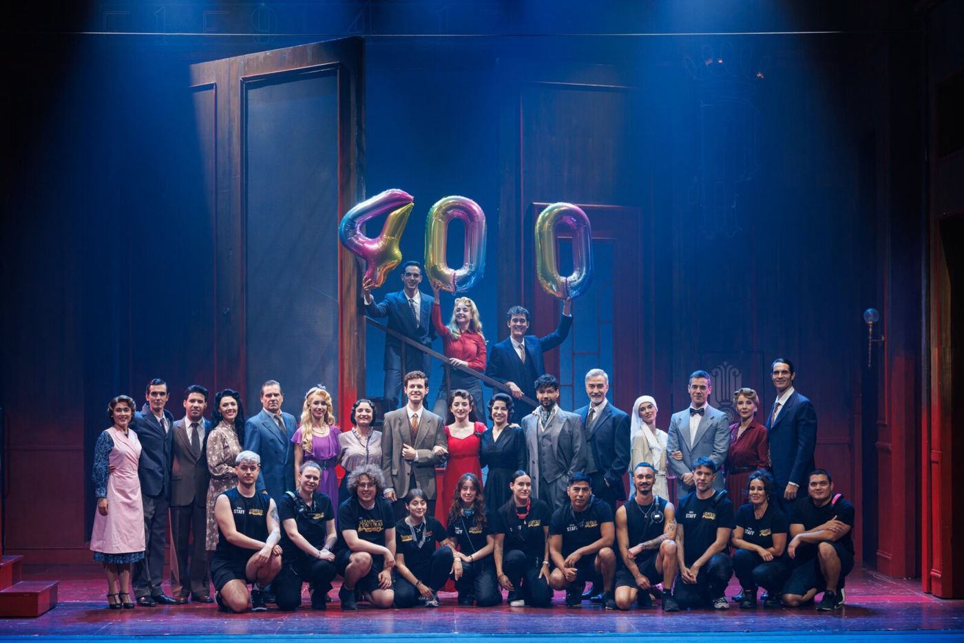 EL TIEMPO ENTRE COSTURAS celebra 400 funciones en el Teatro Calderón de Madrid Image