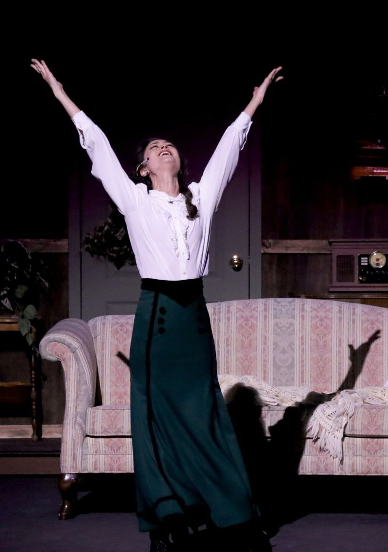 Interview: Annika Low of MARY POPPINS at Dutch Apple Dinner Theatre Image