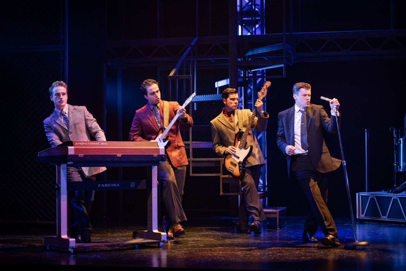 Photos: JERSEY BOYS Kicks Off 20th Anniversary UK and Ireland Tour Image