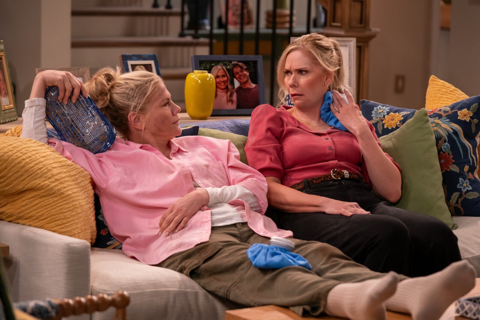 Photos: Tyne Daly to Guest Star in LEANNE Season 2; First Look at New Season Image