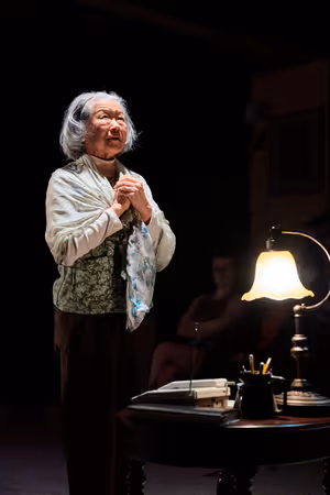 Jo Yang Photo
