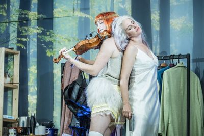 A Midsummer Night's Dream. Rori Hawthorn (Cobweb) & Jenny Rainsford (Titania & Hippol Photo