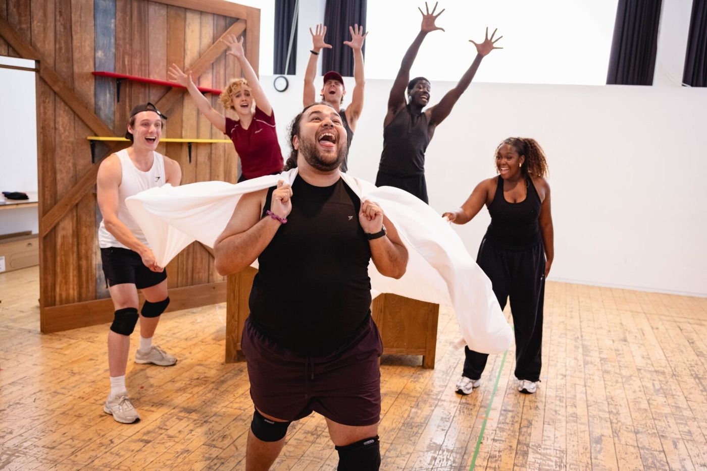 Photos: DOG MAN: THE MUSICAL in Rehearsal Ahead of UK Tour Image