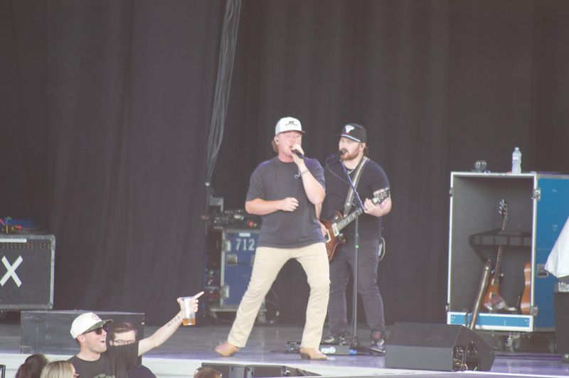 Photo Coverage: Austin Williams and Lauren Alaina @Acrisure Amphitheater June 26th, 2026 — photo 8 of 33