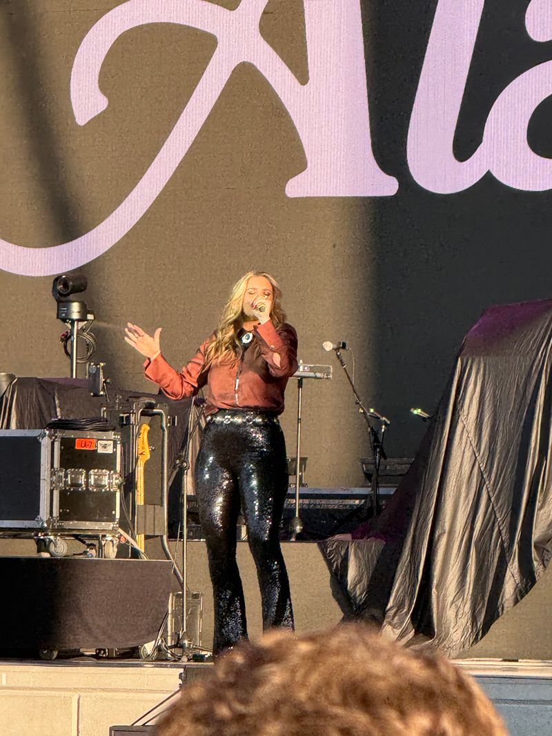 Photo Coverage: Austin Williams and Lauren Alaina @Acrisure Amphitheater June 26th, 2026 — photo 30 of 33