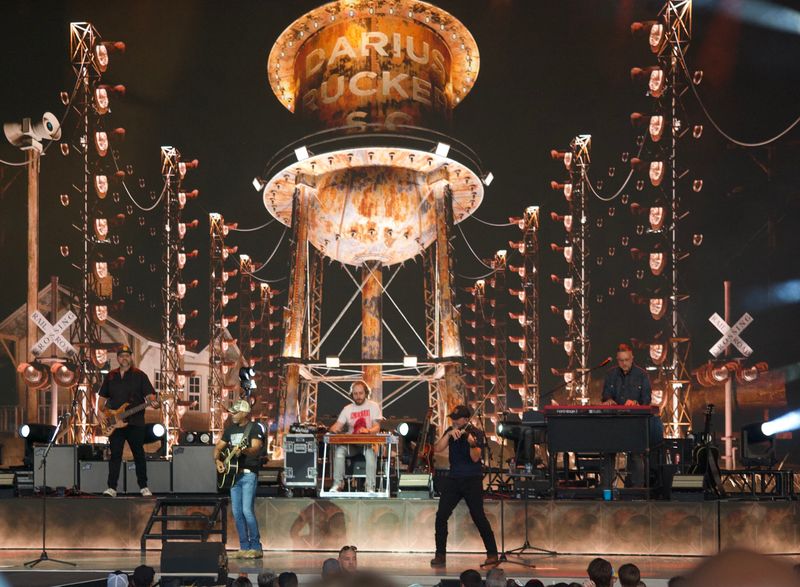 Photo Coverage: Darius Rucker @Acrisure Amphitheater June 26th, 2026 — photo 14 of 29