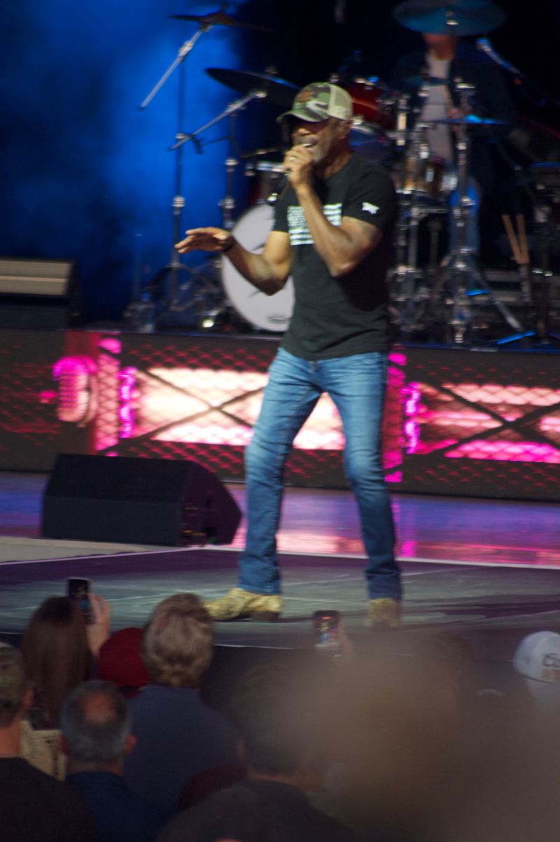 Photo Coverage: Darius Rucker @Acrisure Amphitheater June 26th, 2026 — photo 23 of 29