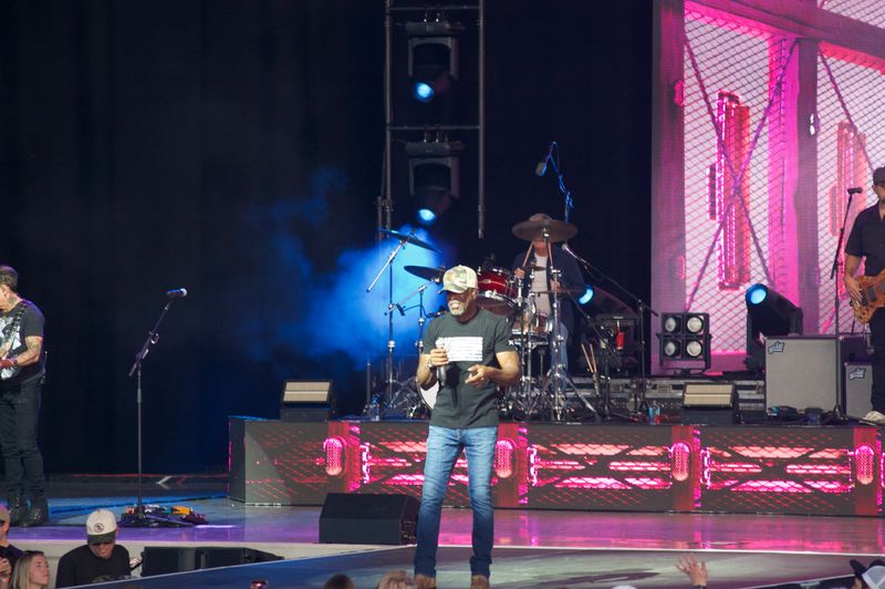 Photo Coverage: Darius Rucker @Acrisure Amphitheater June 26th, 2026 — photo 25 of 29
